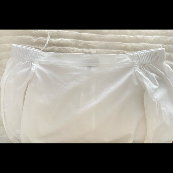 Holt Renfrew Off The Shoulder White Blouse - Picture 10 of 12